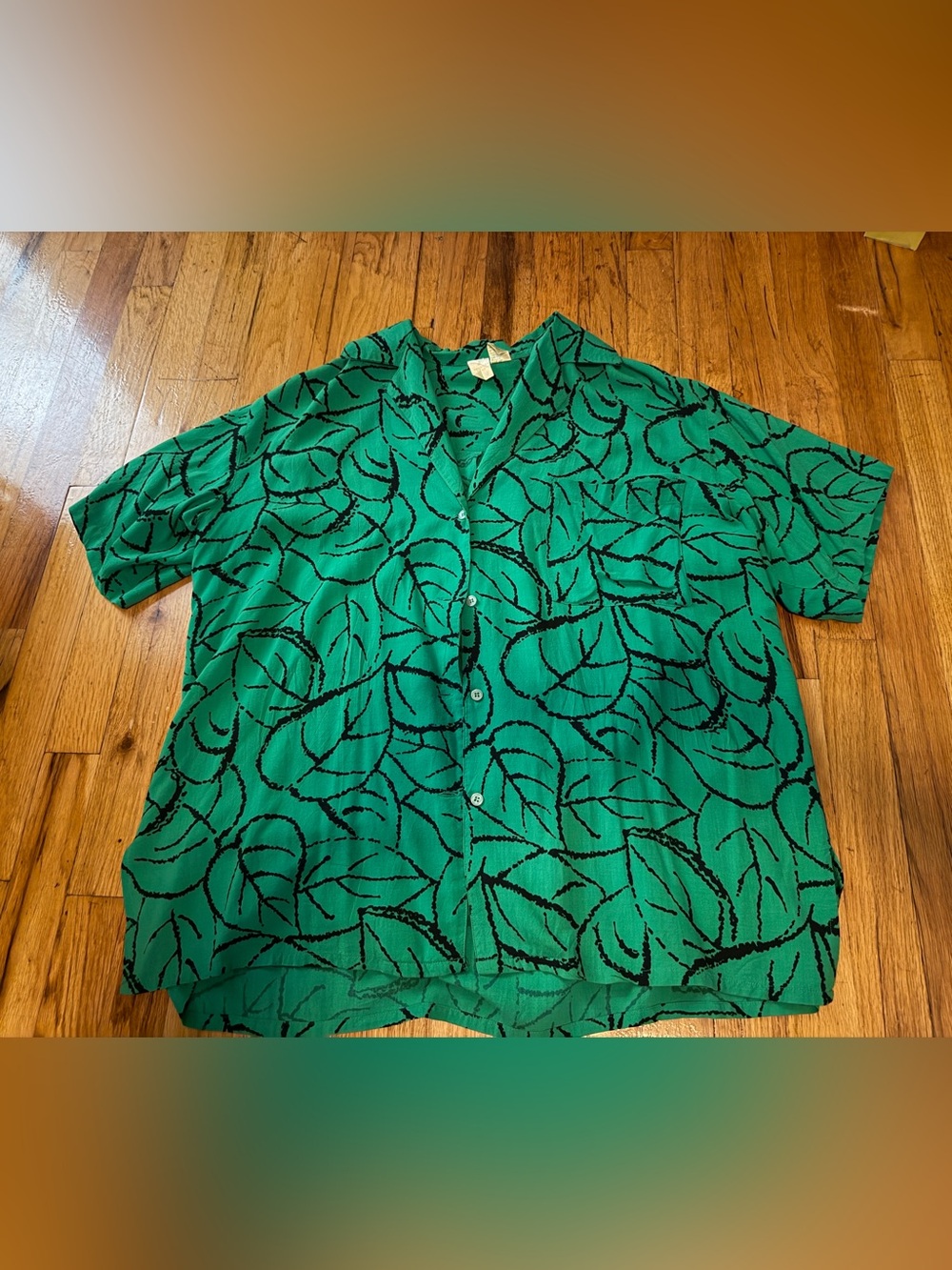 Vintage 80’s Victoria's Secret Crown Label Green Short-Sleeve Button-Down